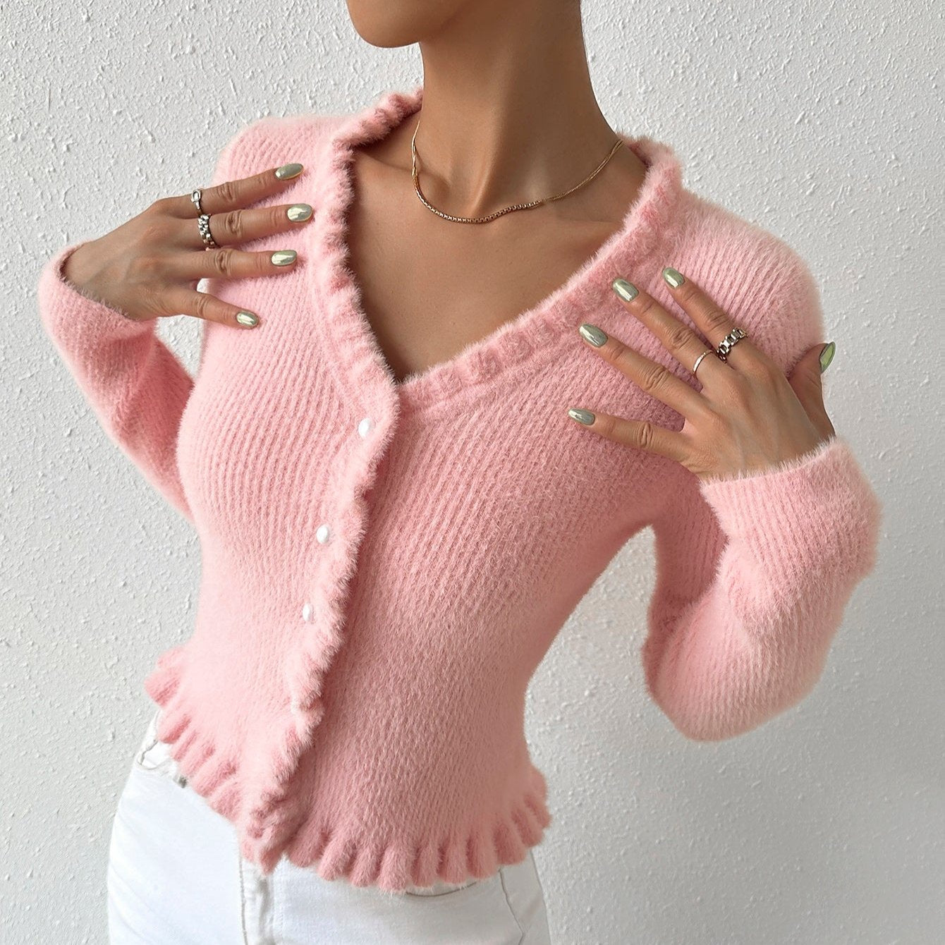 Callie - Stilvolle und Chice Herbst Strickjacke mit Rüschenbesatz für Damen