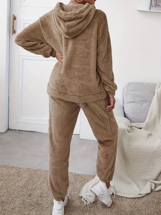 Adriana - Stilvolle Schicke Plüschige Braune Winter Set für Damen