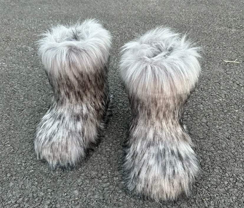 Jessica – Flauschige Pelzstiefel