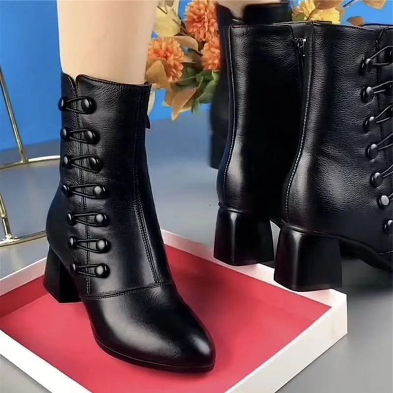 Angelica Die neuen hochhackigen kurzen Lederstiefel