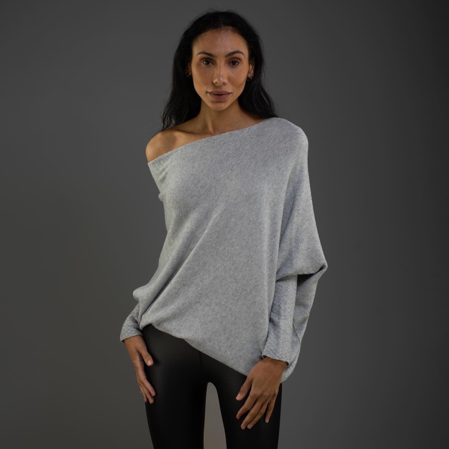 Jane™ - Asymmetrisch drapierter Pullover