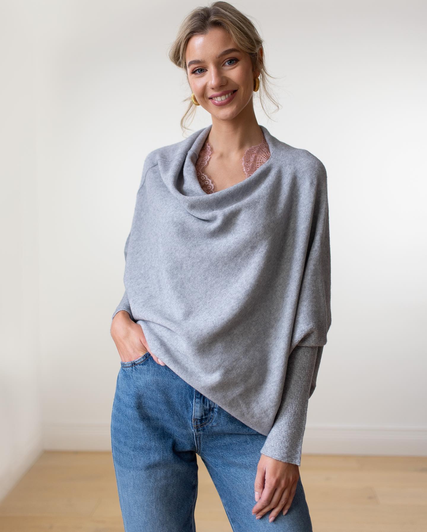 Jane™ - Asymmetrisch drapierter Pullover