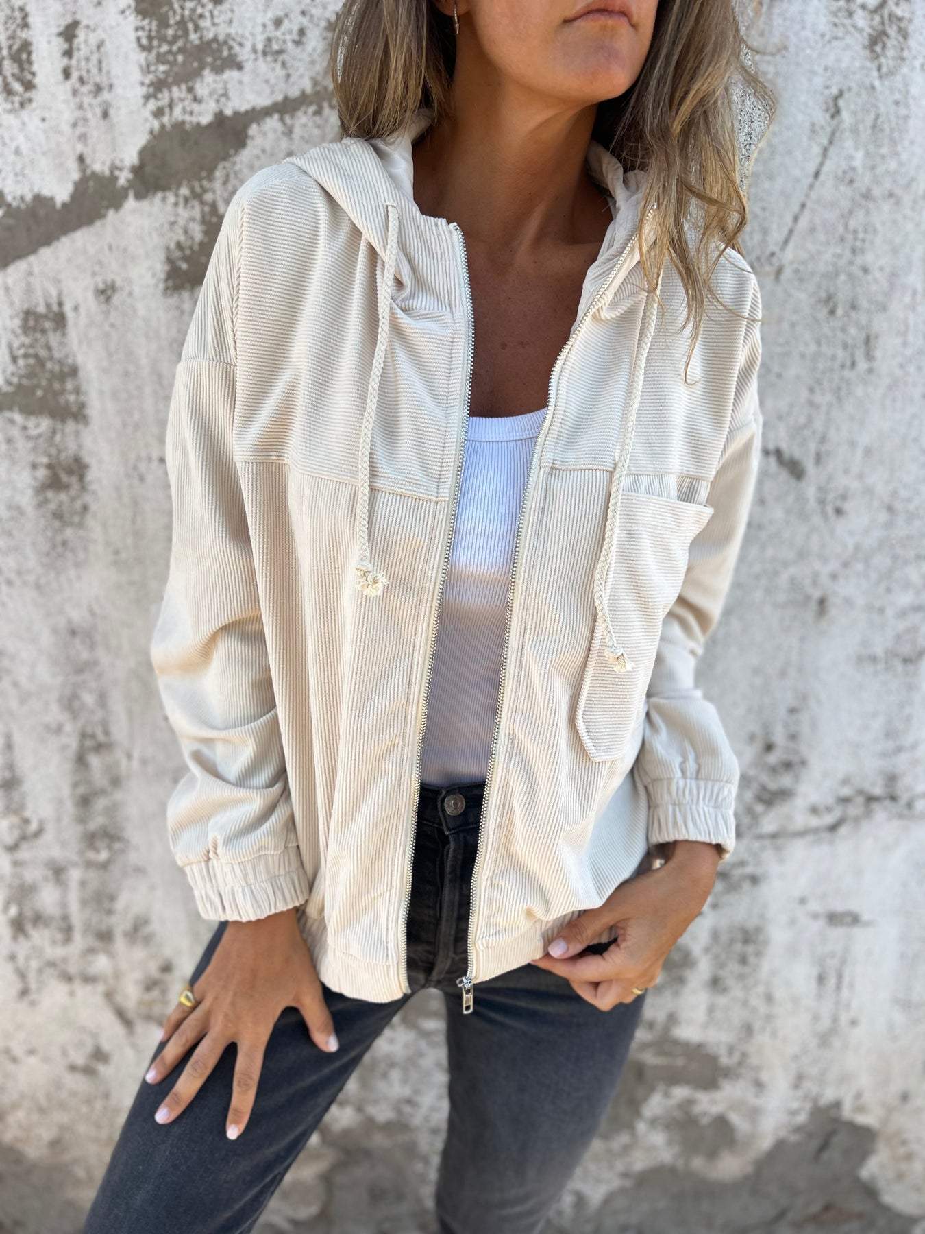 Amelia - Bequeme und Lässige Herbstjacke mit Kapuze für Damen