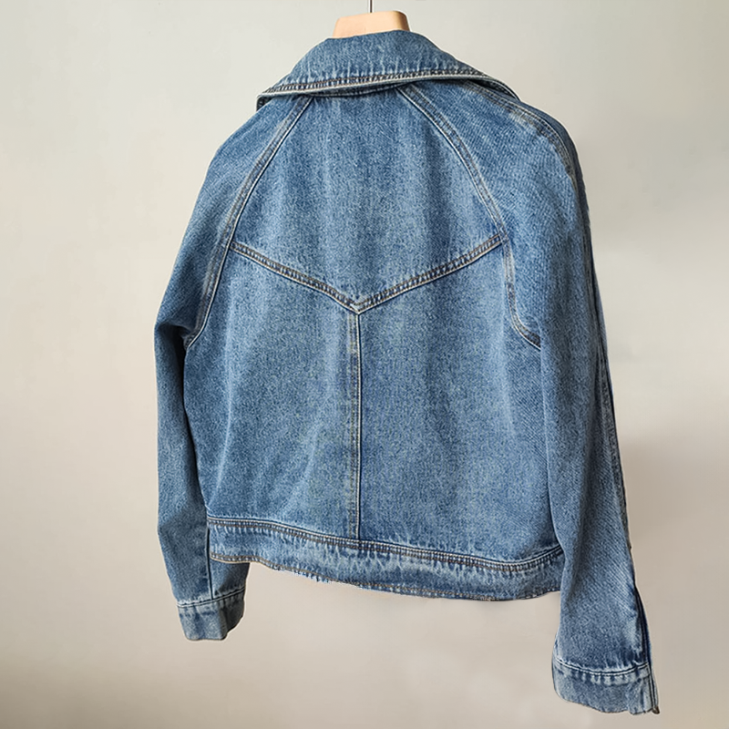 Lydia - Schicke frühlingsblaue Denimjacke für Damen